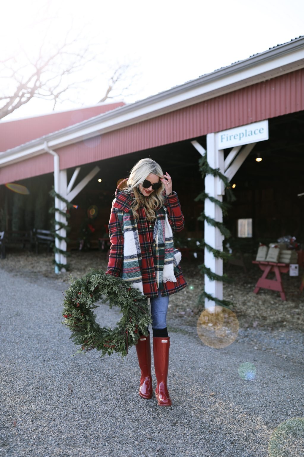 farm-stand-christmas-tress-holiday-blogger