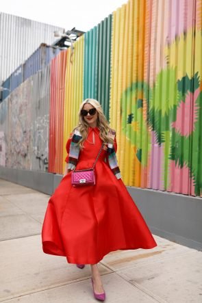 blair-eadie-blogger-nyc-chanel-holiday-outfit-trendlee