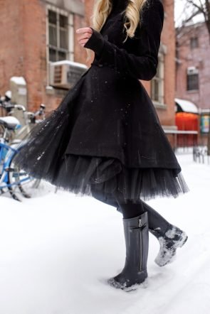 Atlantic Pacific Fashion Blog // Blair Eadie Snow Outfit Hunter Boots