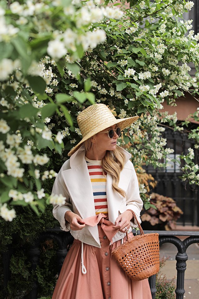 How to wear stripes for summer // click through to shop the post 