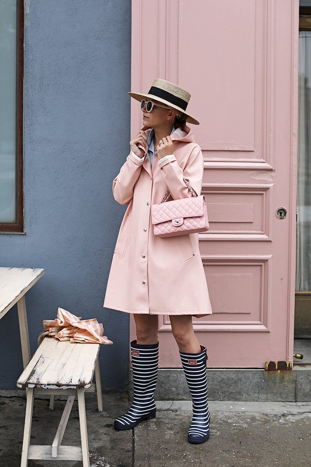 pink rain outfit ideas
