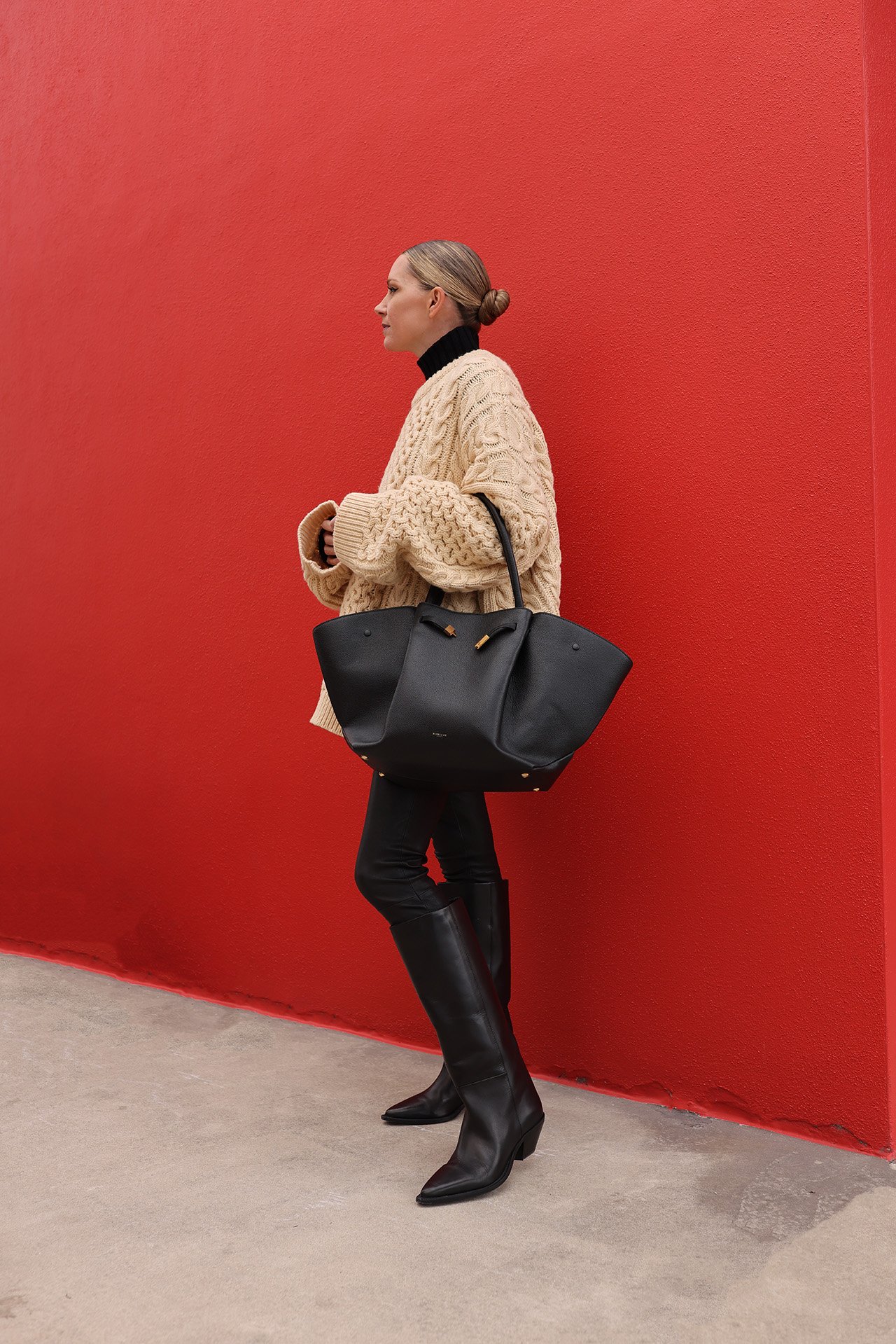 demellier new york tote, demellier bag, leather boots, chunky sweater, blair eadie 